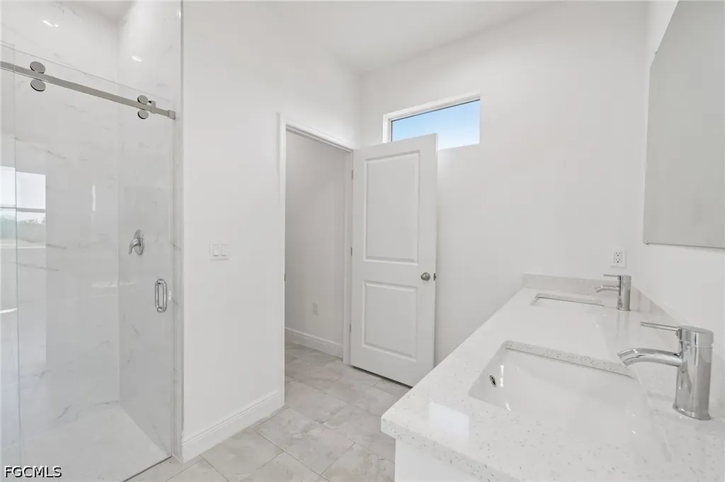 9006 S Castle Circle Labelle FL 33935