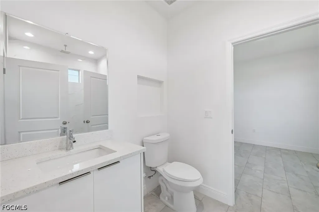 9006 S Castle Circle Labelle FL 33935