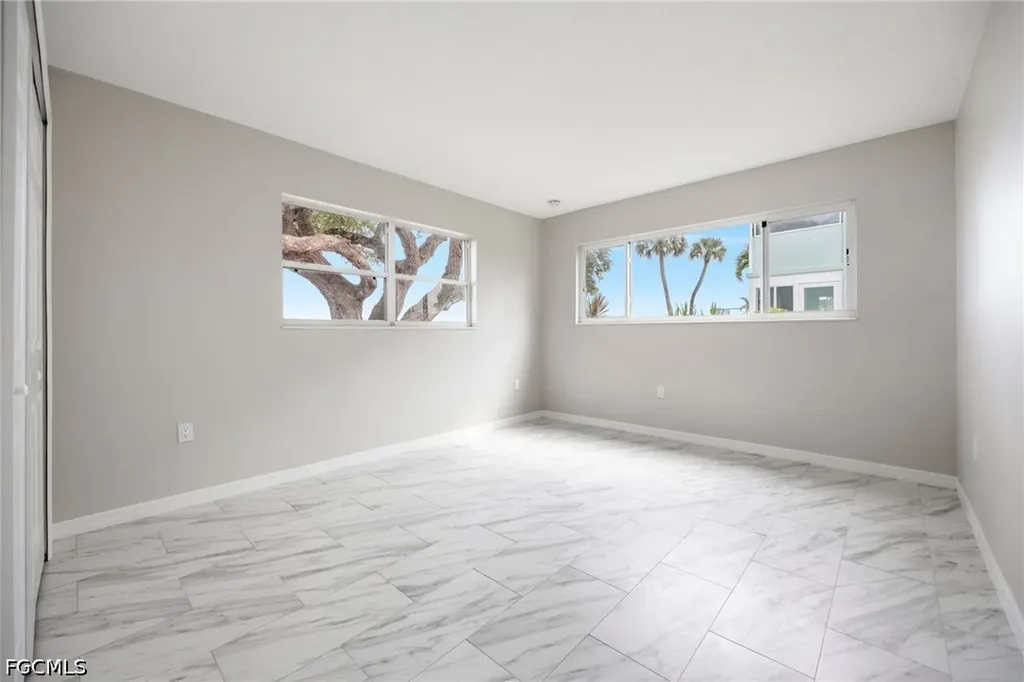 3225 E Riverside Drive Fort Myers FL 33916