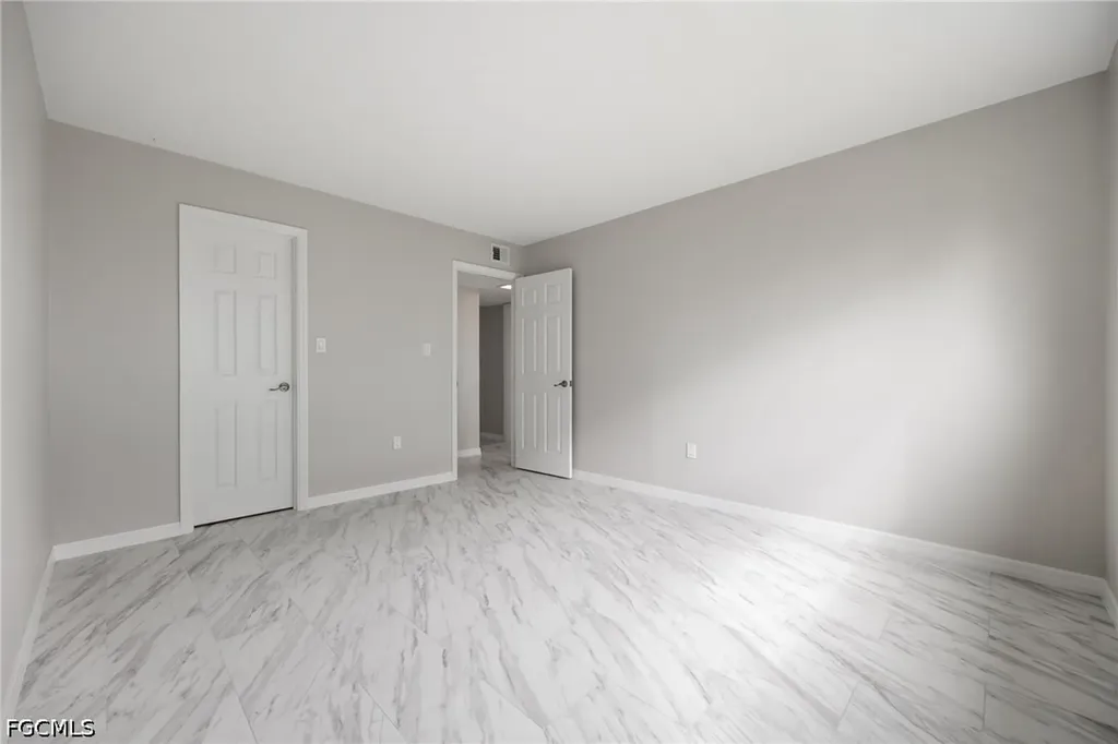 3225 E Riverside Drive Fort Myers FL 33916