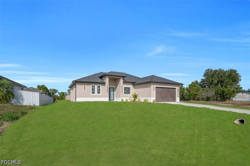 3402 15th Street SW Lehigh Acres FL 33976