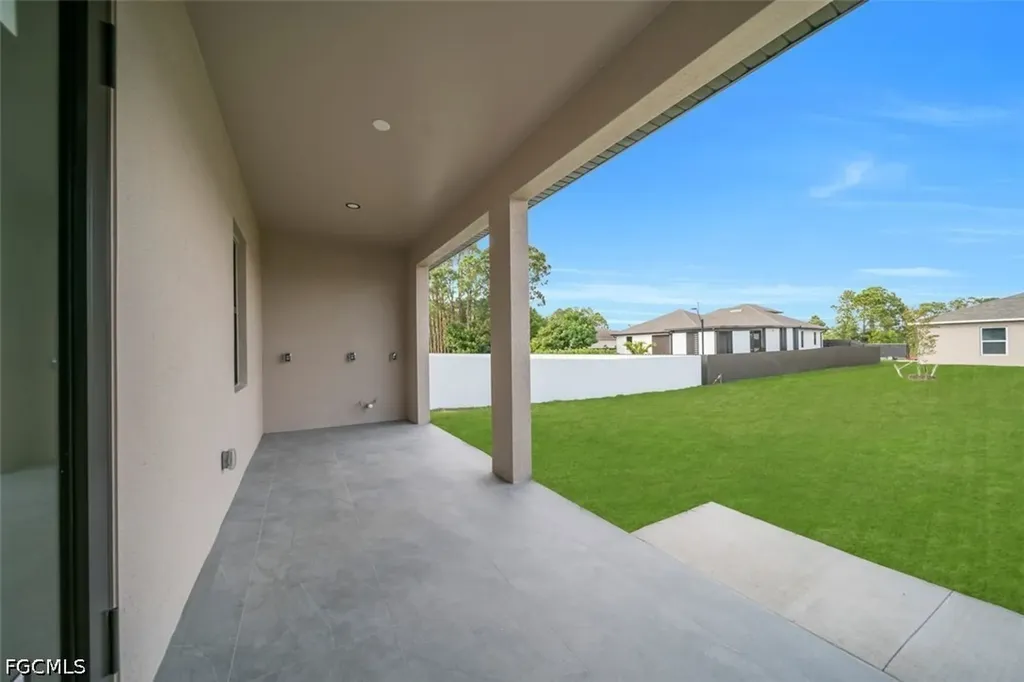 3402 15th Street SW Lehigh Acres FL 33976