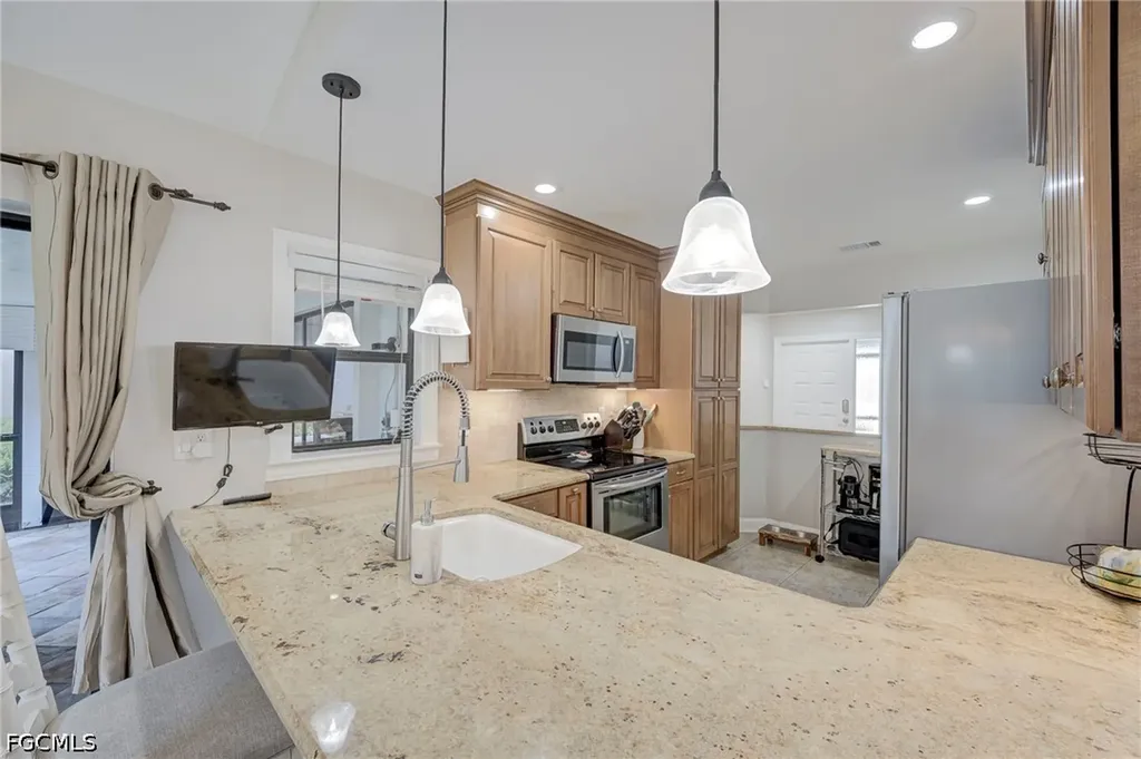 13103 Regent Circle Fort Myers FL 33966