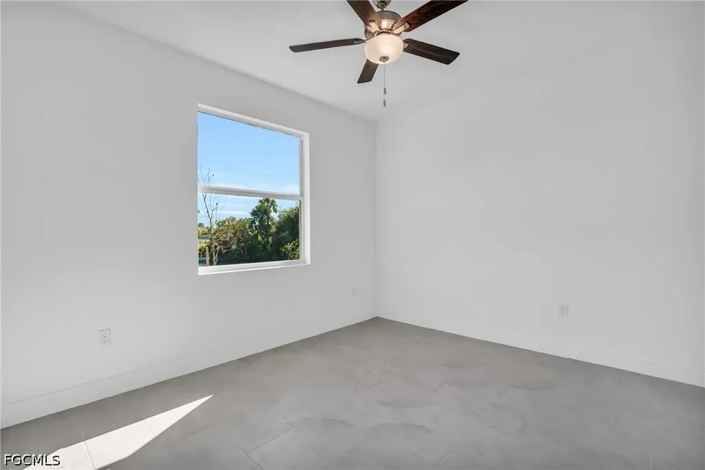 526 NW 9th Street Cape Coral FL 33993