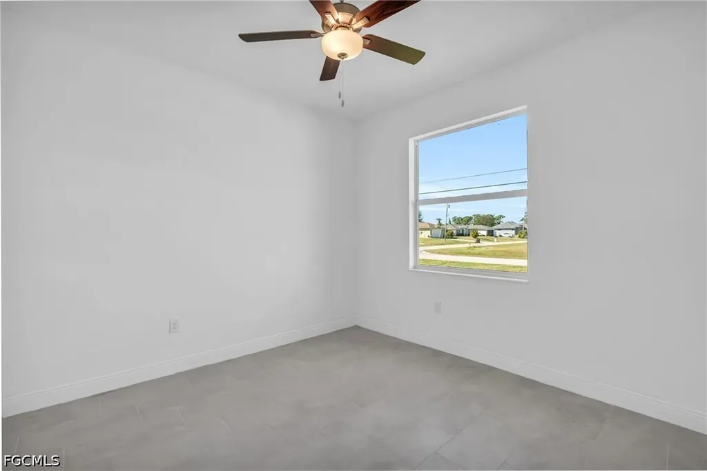 526 NW 9th Street Cape Coral FL 33993