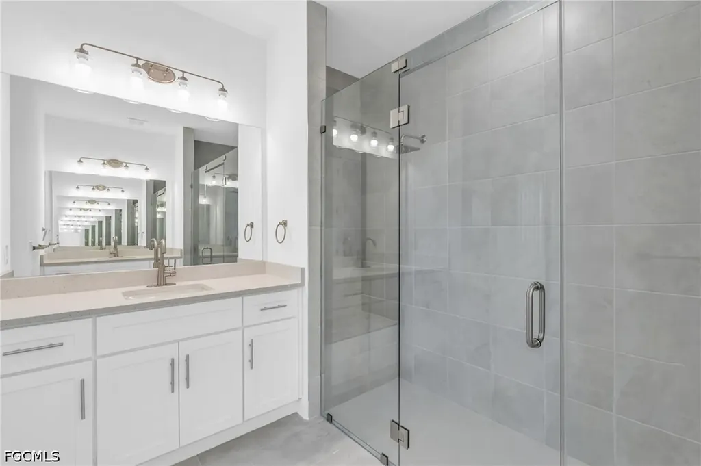 526 NW 9th Street Cape Coral FL 33993