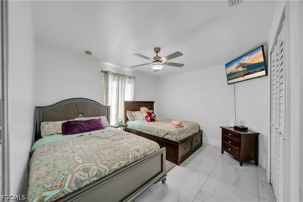 3902 3rd Street SW Lehigh Acres FL 33976