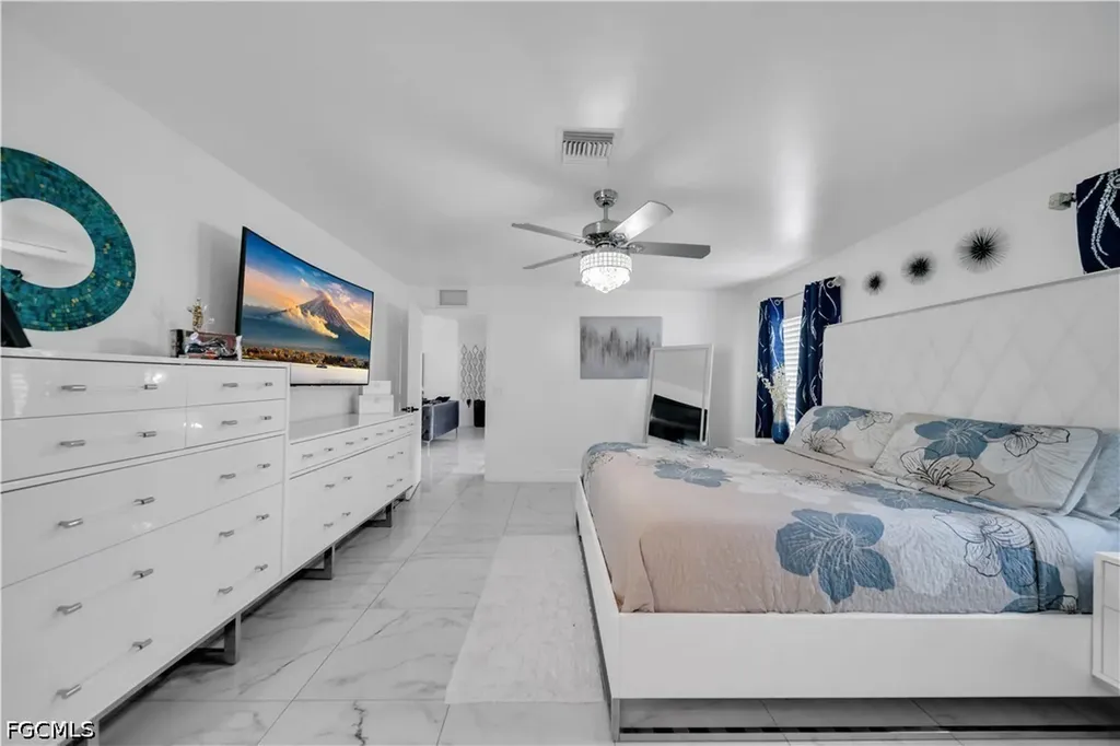 3902 3rd Street SW Lehigh Acres FL 33976