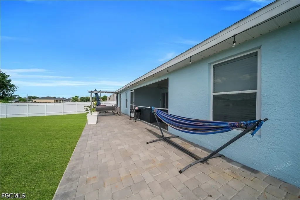 3902 3rd Street SW Lehigh Acres FL 33976