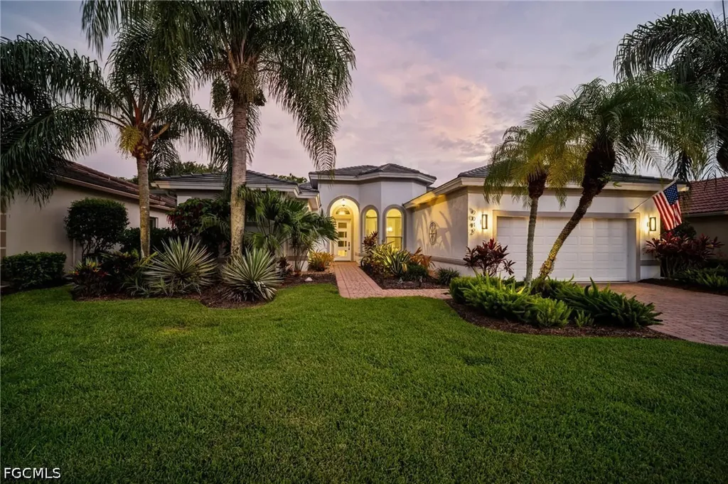 9042 Bronco Court Naples FL 34113