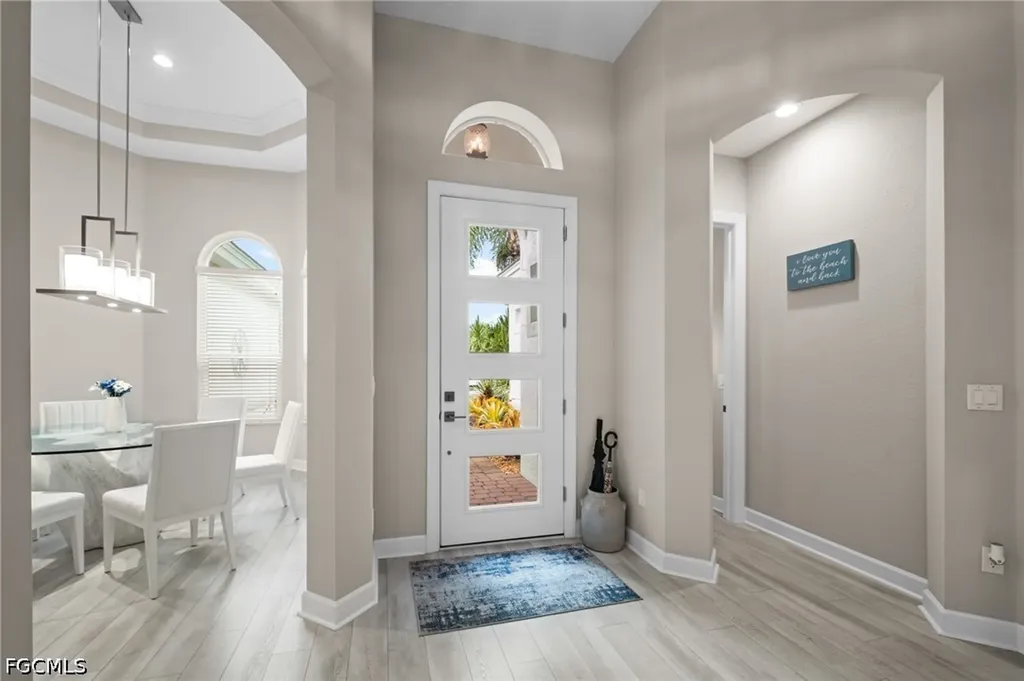9042 Bronco Court Naples FL 34113