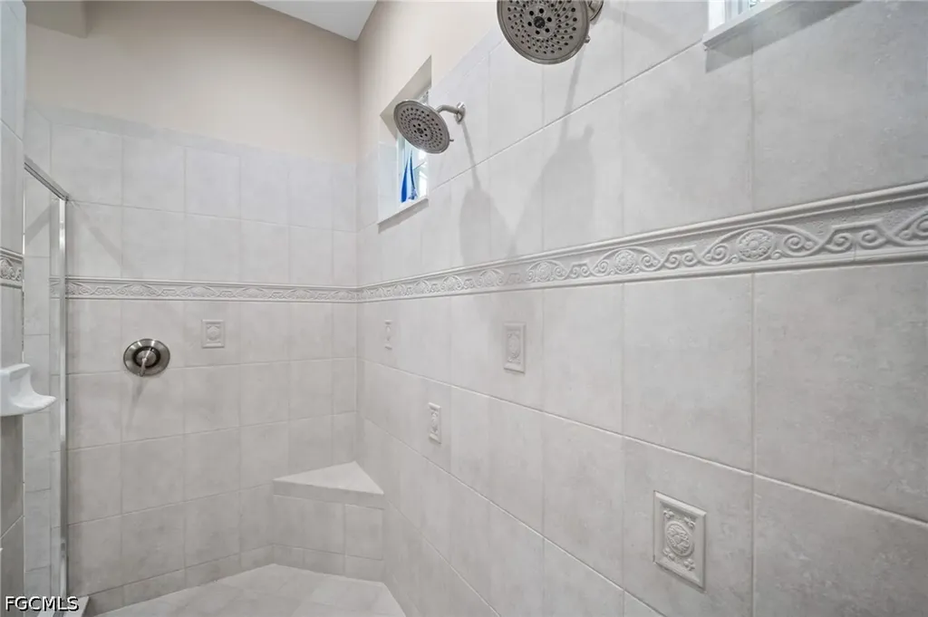 9042 Bronco Court Naples FL 34113