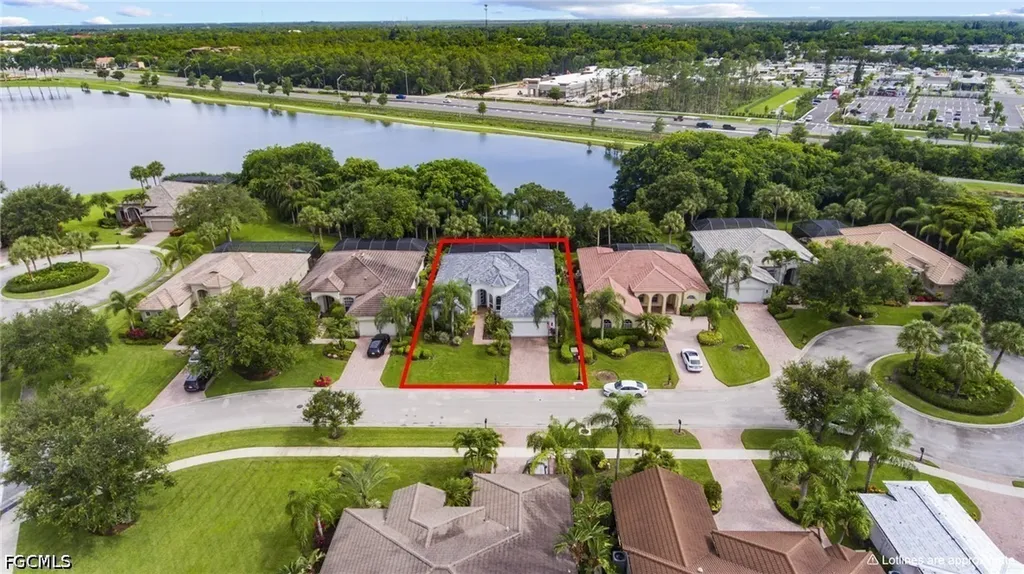 9042 Bronco Court Naples FL 34113