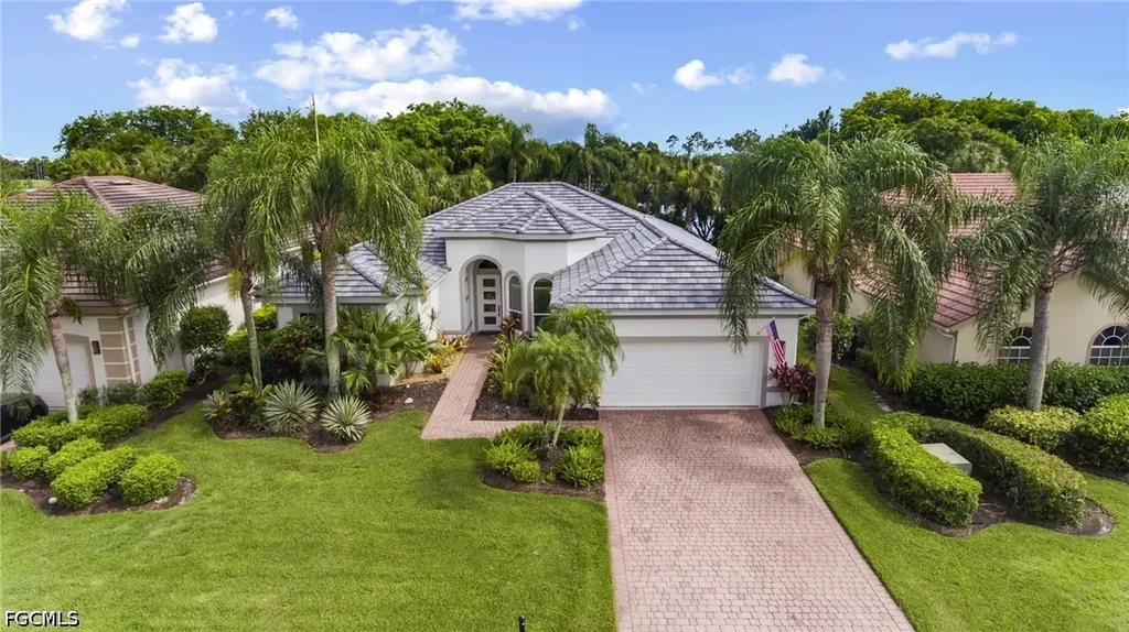 9042 Bronco Court Naples FL 34113