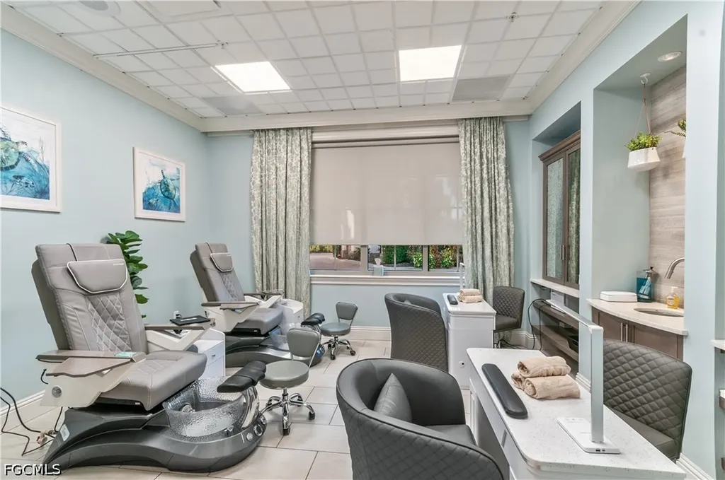 9042 Bronco Court Naples FL 34113