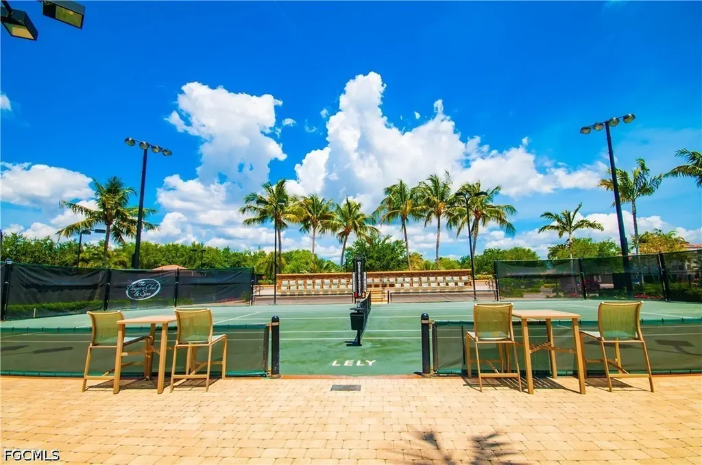 9042 Bronco Court Naples FL 34113