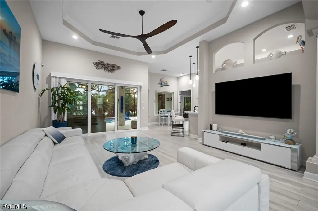 9042 Bronco Court Naples FL 34113