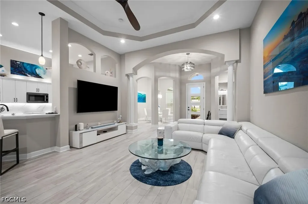 9042 Bronco Court Naples FL 34113