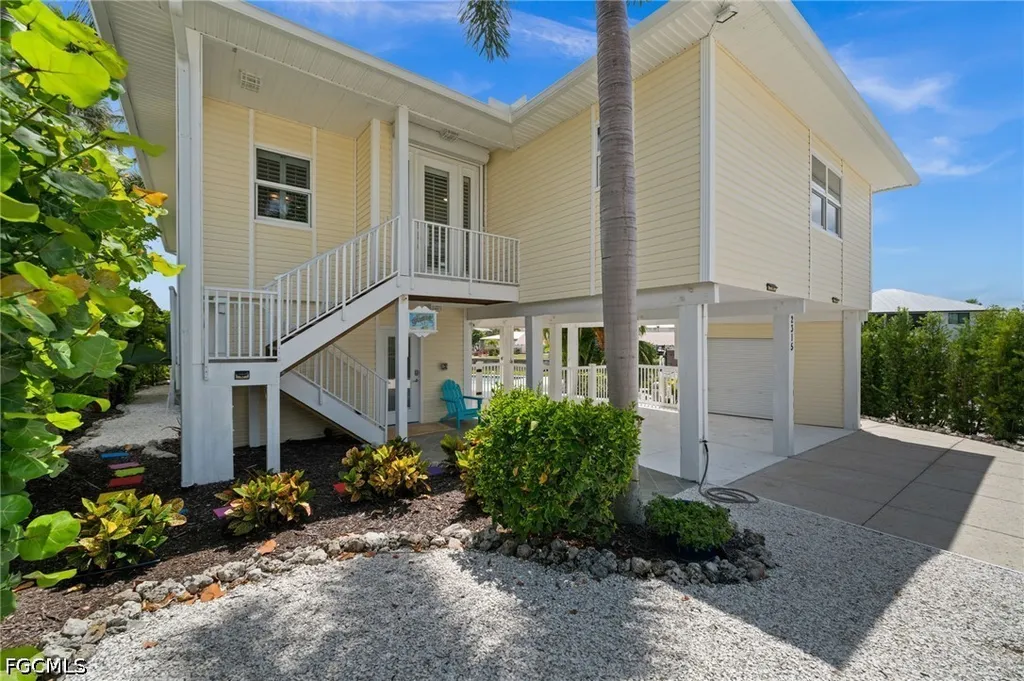 2315 Cherimoya Lane St. James City FL 33956