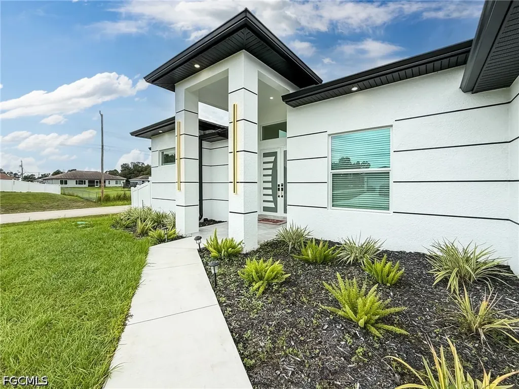 4704 Karen Avenue S Lehigh Acres FL 33976