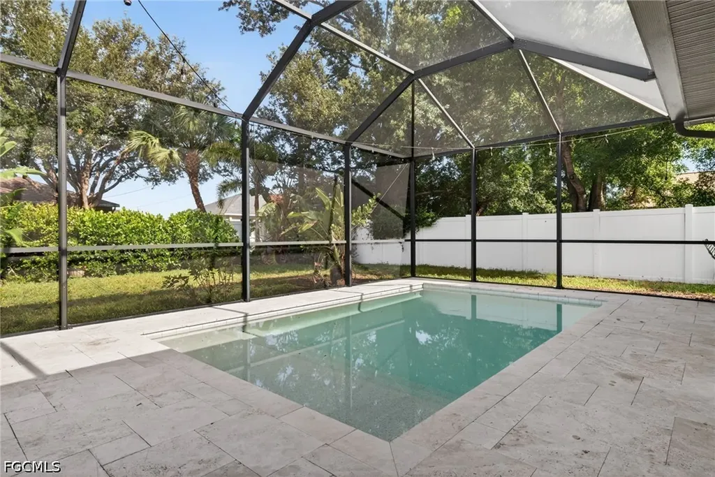 1218 SW 9th Court Cape Coral FL 33991