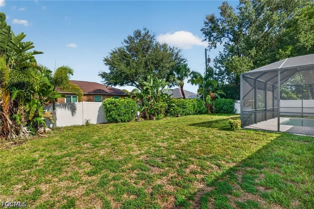 1218 SW 9th Court Cape Coral FL 33991