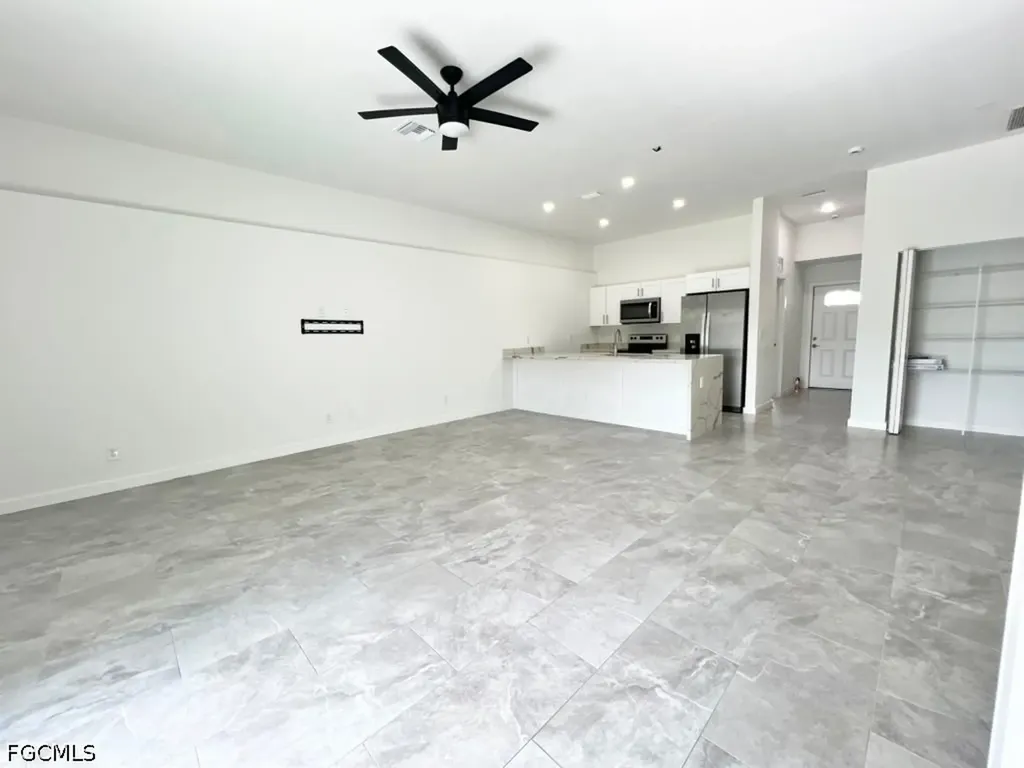 4622 SW 7th Place Cape Coral FL 33914