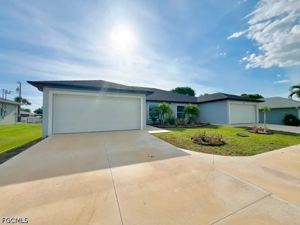 4622 SW 7th Place Cape Coral FL 33914