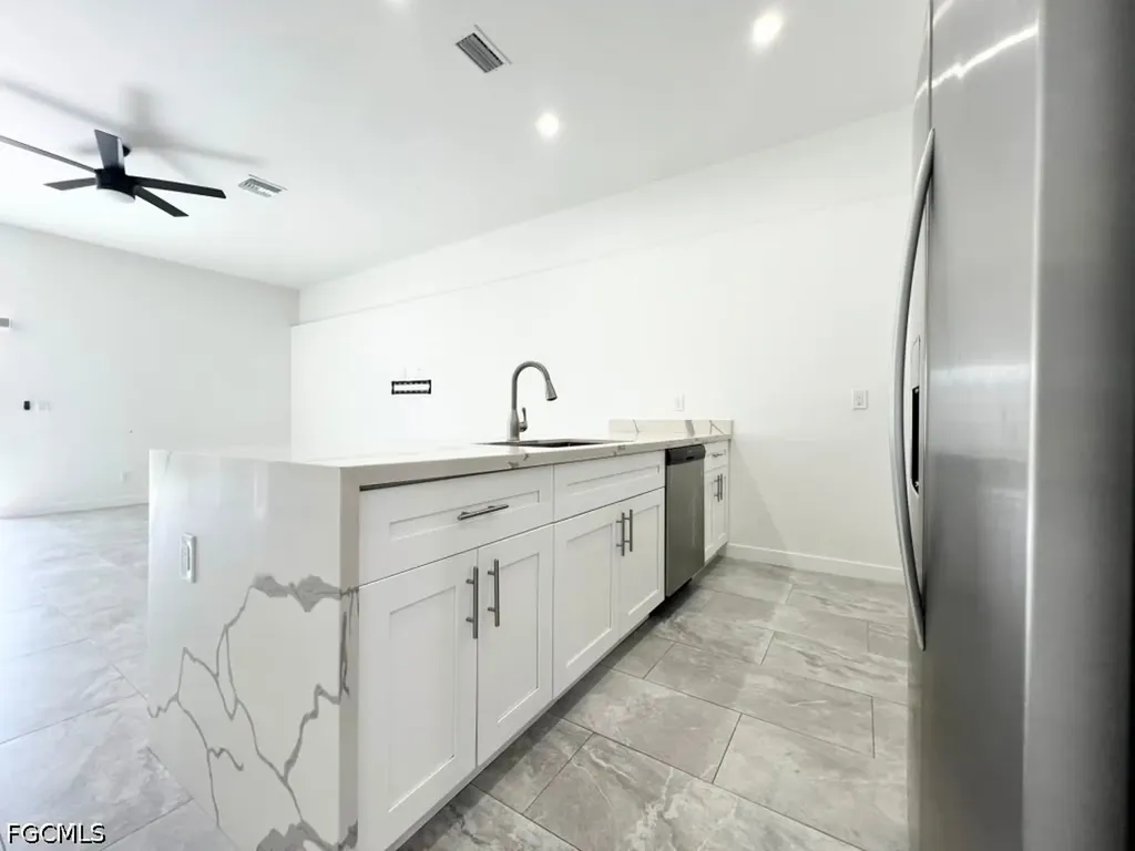 4622 SW 7th Place Cape Coral FL 33914