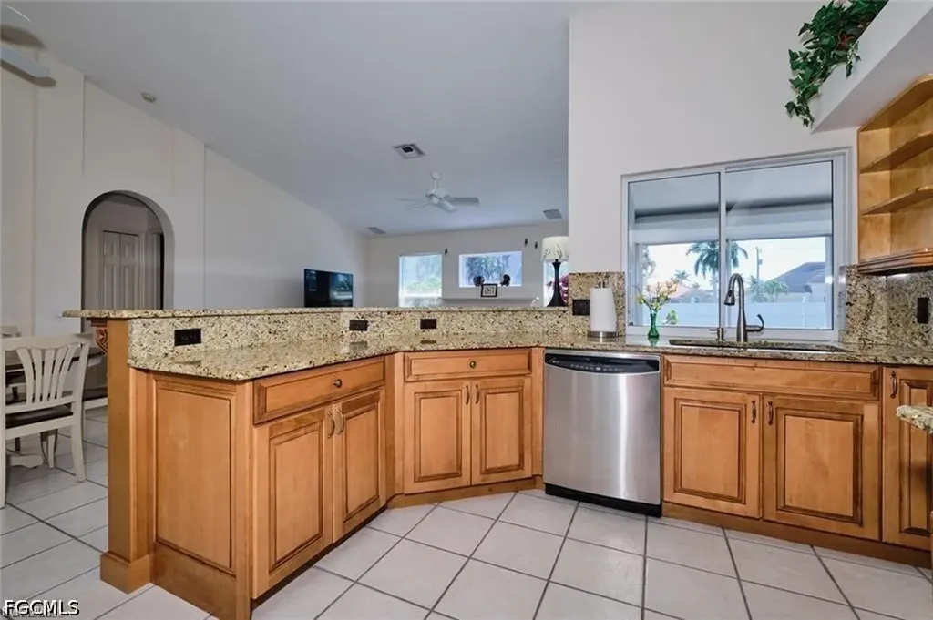5507 SW 14th Place Cape Coral FL 33914