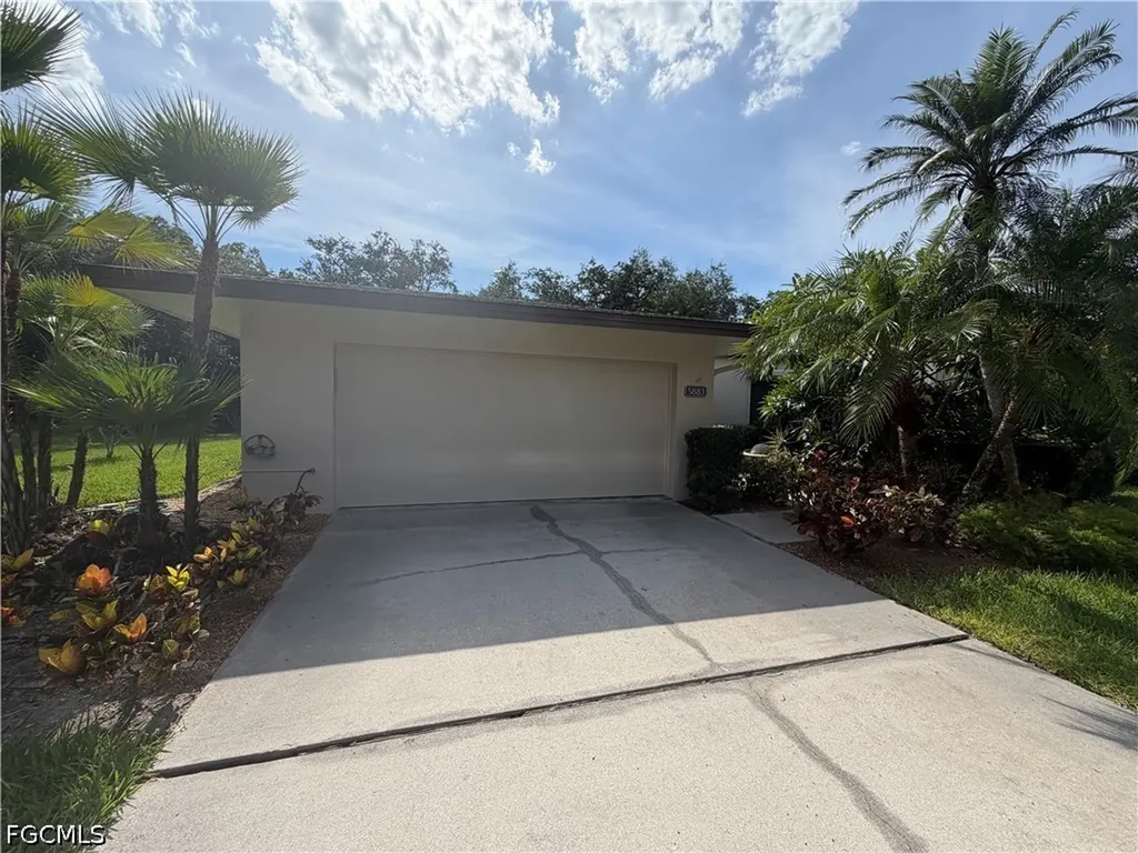 5883 Sand Oak Drive Fort Myers FL 33919