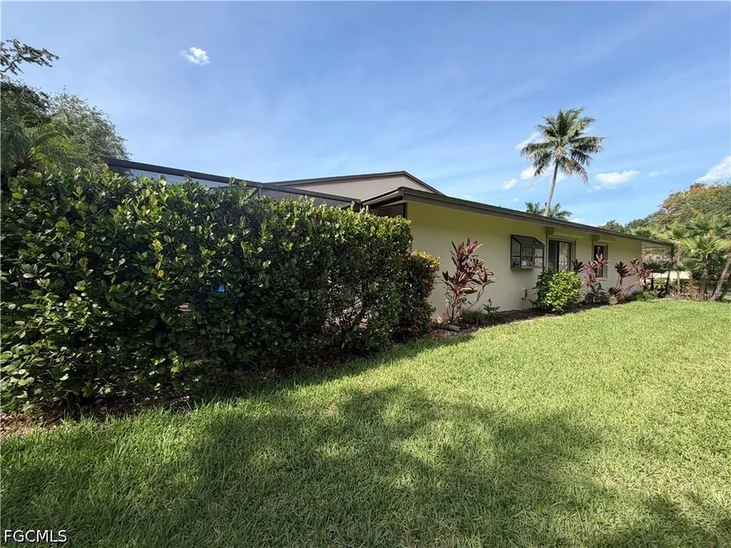 5883 Sand Oak Drive Fort Myers FL 33919