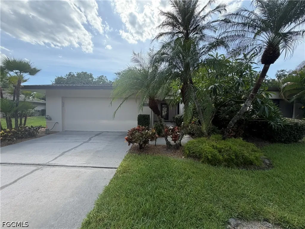 5883 Sand Oak Drive Fort Myers FL 33919