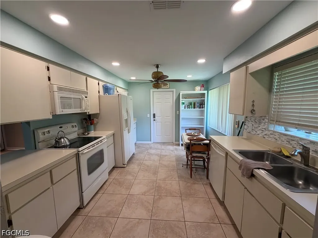 5883 Sand Oak Drive Fort Myers FL 33919