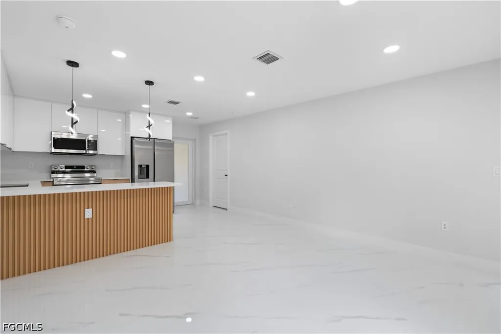 1055 Asther Street E Lehigh Acres FL 33974