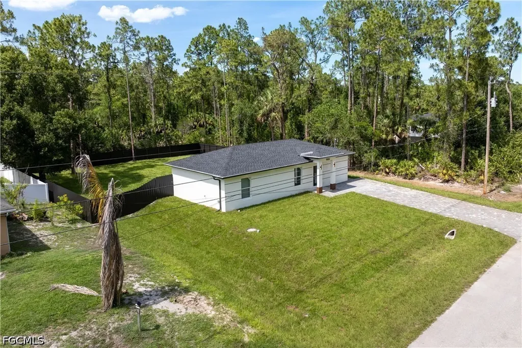 1055 Asther Street E Lehigh Acres FL 33974
