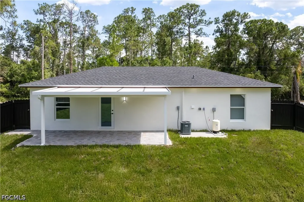 1055 Asther Street E Lehigh Acres FL 33974
