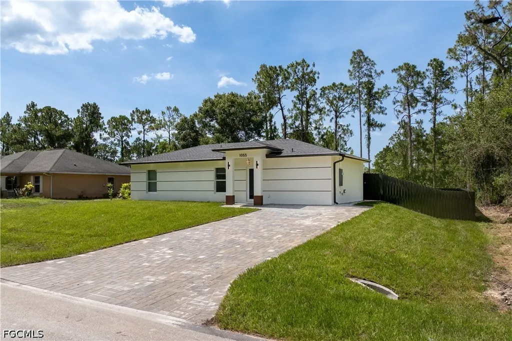 1055 Asther Street E Lehigh Acres FL 33974