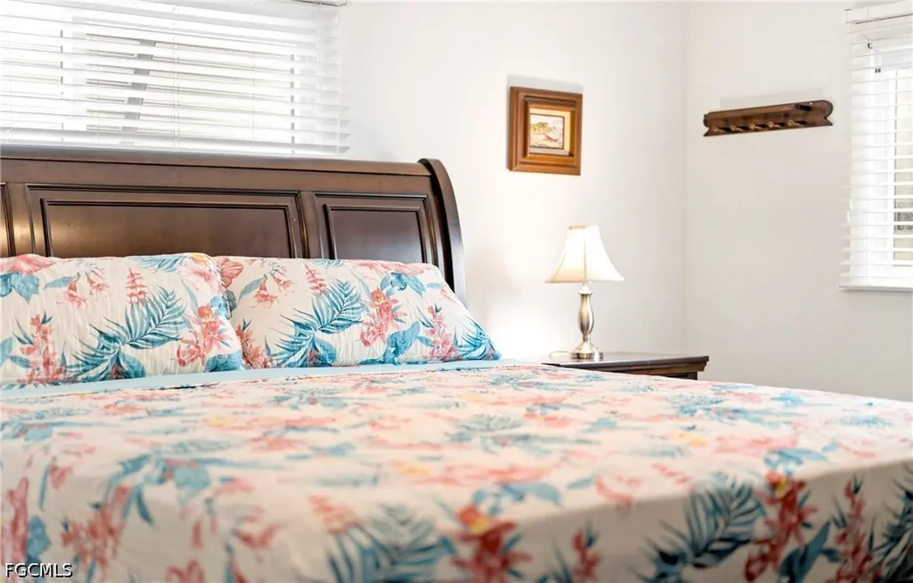 5509 Sir Walter Way North Fort Myers FL 33917