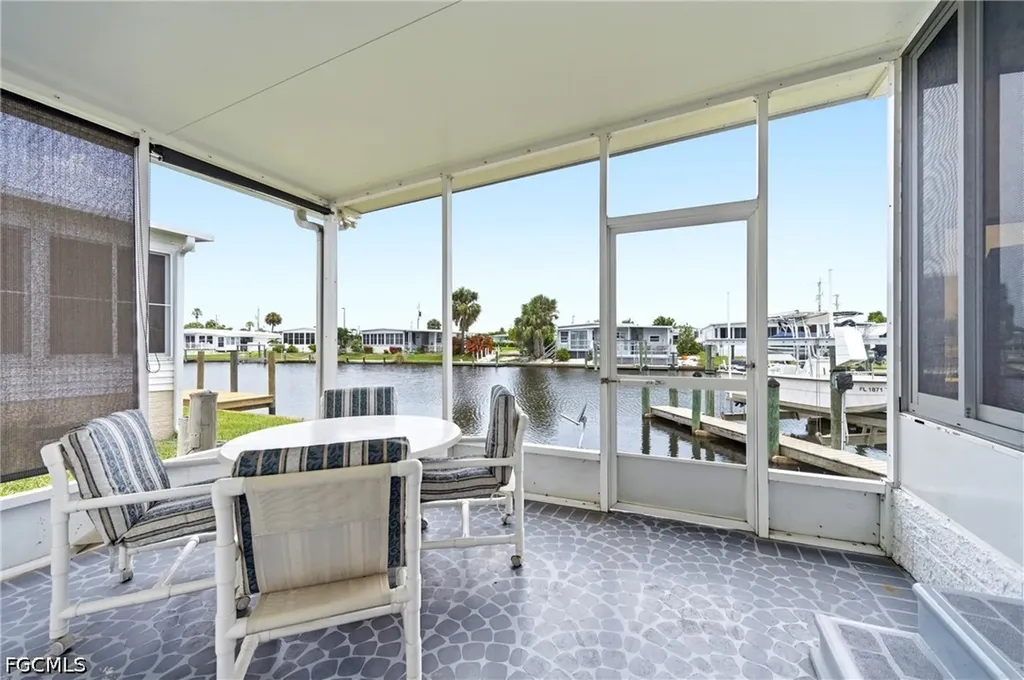 5509 Sir Walter Way North Fort Myers FL 33917