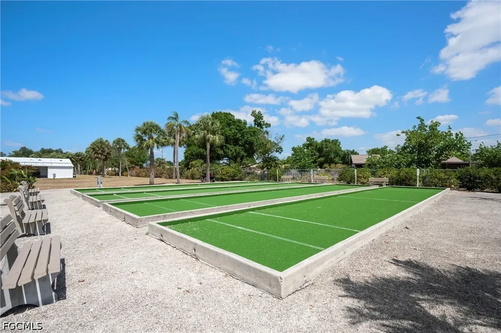 5509 Sir Walter Way North Fort Myers FL 33917