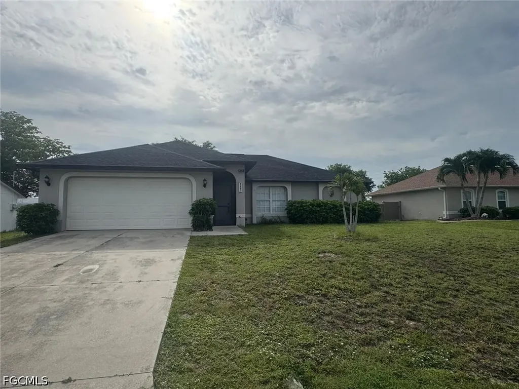 2227 SW 5th Avenue Cape Coral FL 33991