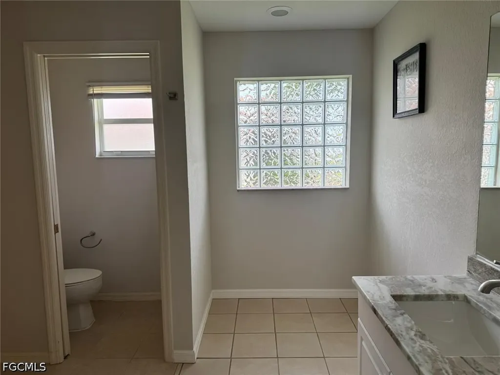 2227 SW 5th Avenue Cape Coral FL 33991