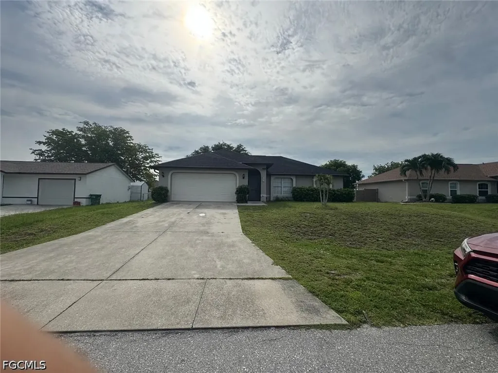 2227 SW 5th Avenue Cape Coral FL 33991