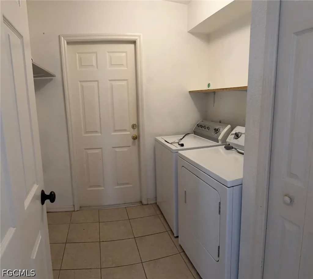 2227 SW 5th Avenue Cape Coral FL 33991