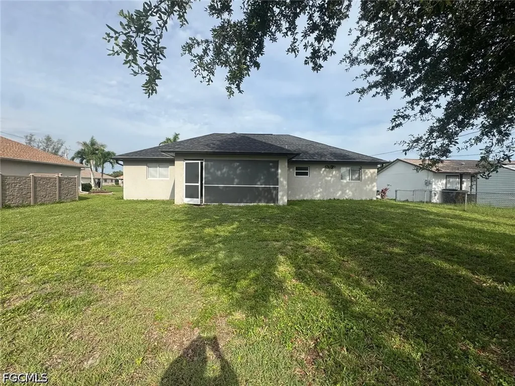 2227 SW 5th Avenue Cape Coral FL 33991