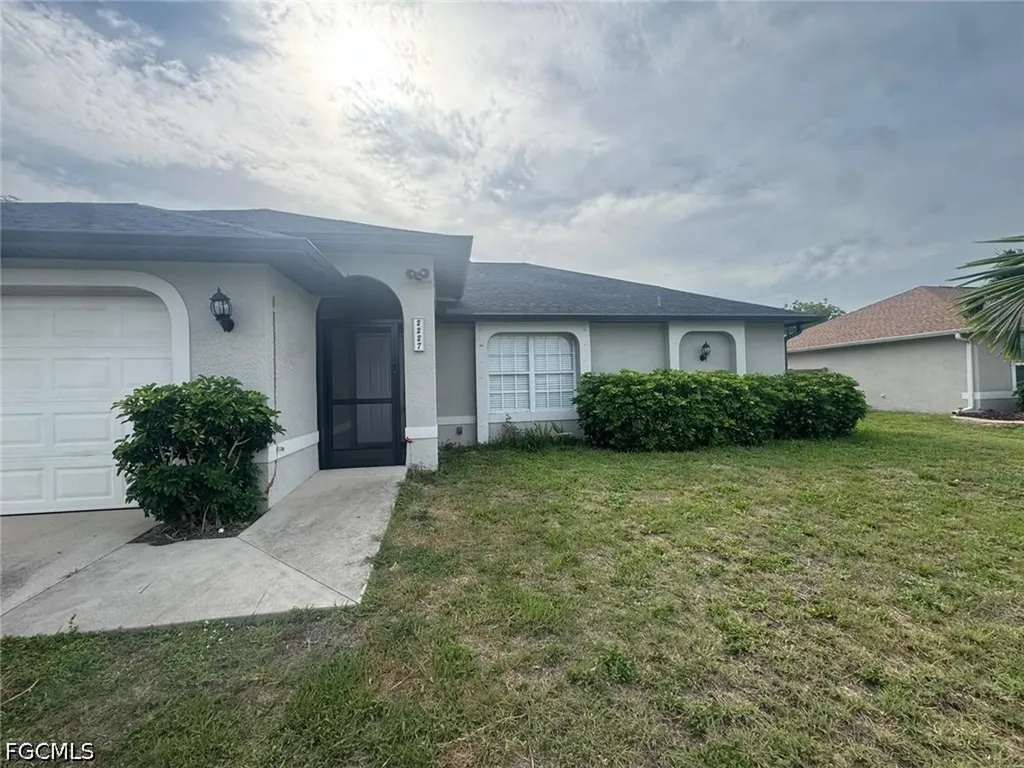 2227 SW 5th Avenue Cape Coral FL 33991