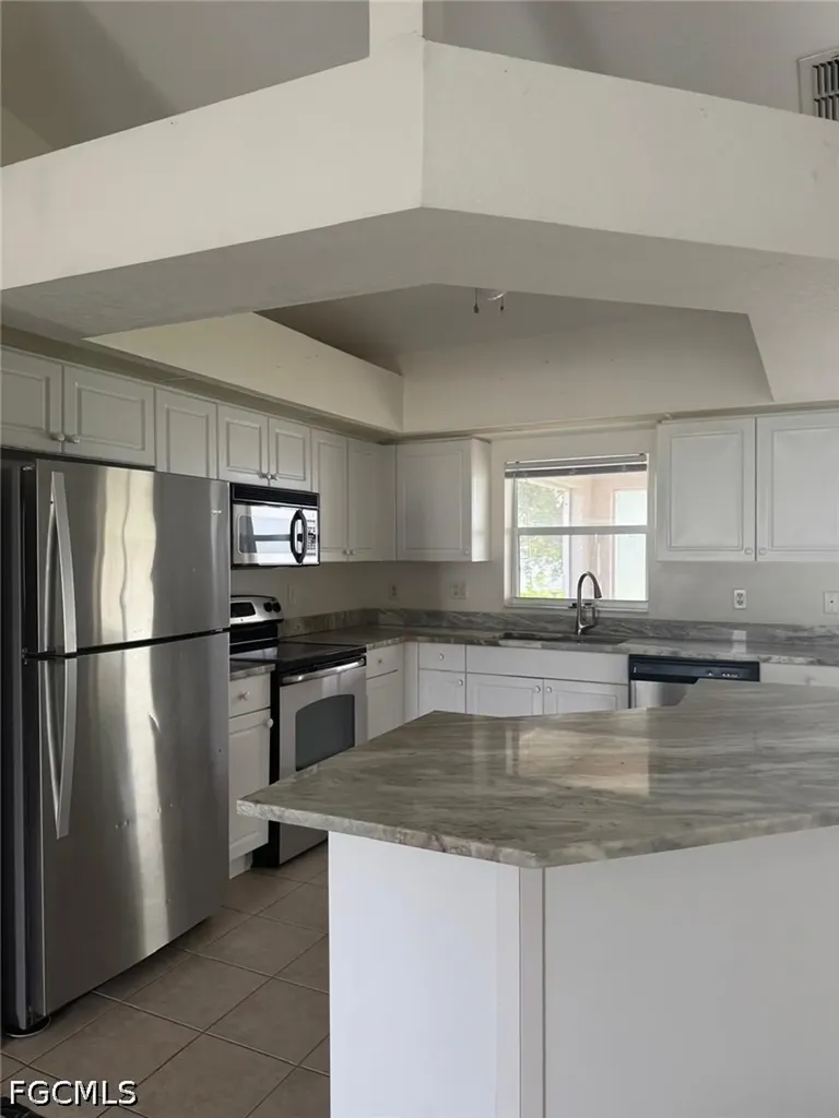 2227 SW 5th Avenue Cape Coral FL 33991