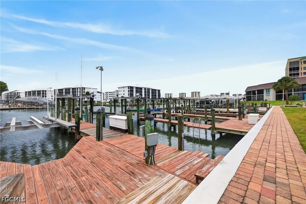200 Lenell Road Fort Myers Beach FL 33931