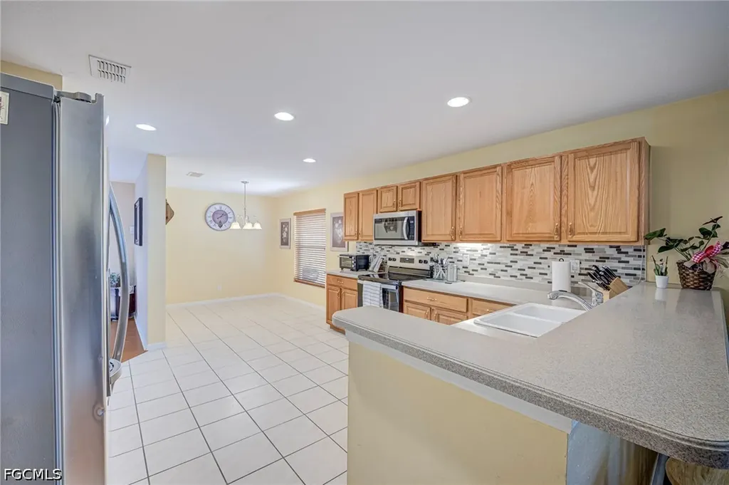 8889 Fawn Ridge Drive Fort Myers FL 33912